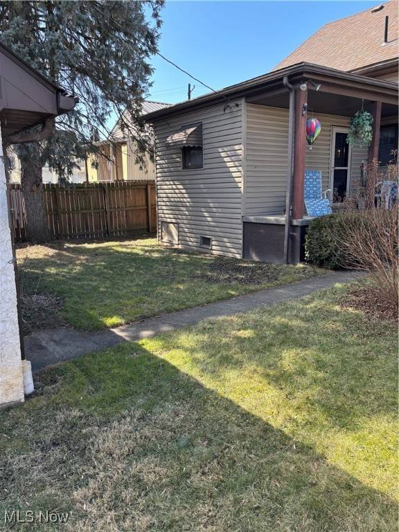 Wellsville, OH 43968,738 Main ST
