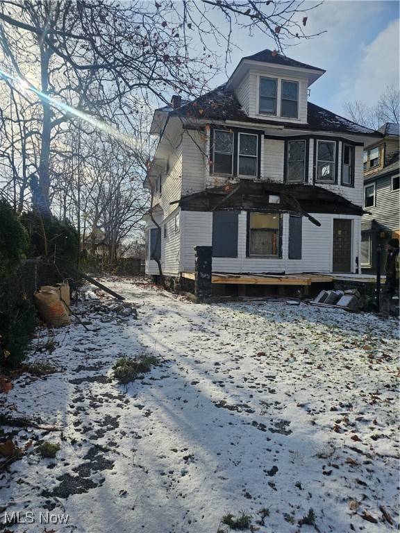 Cleveland, OH 44108,10924 Grantwood AVE
