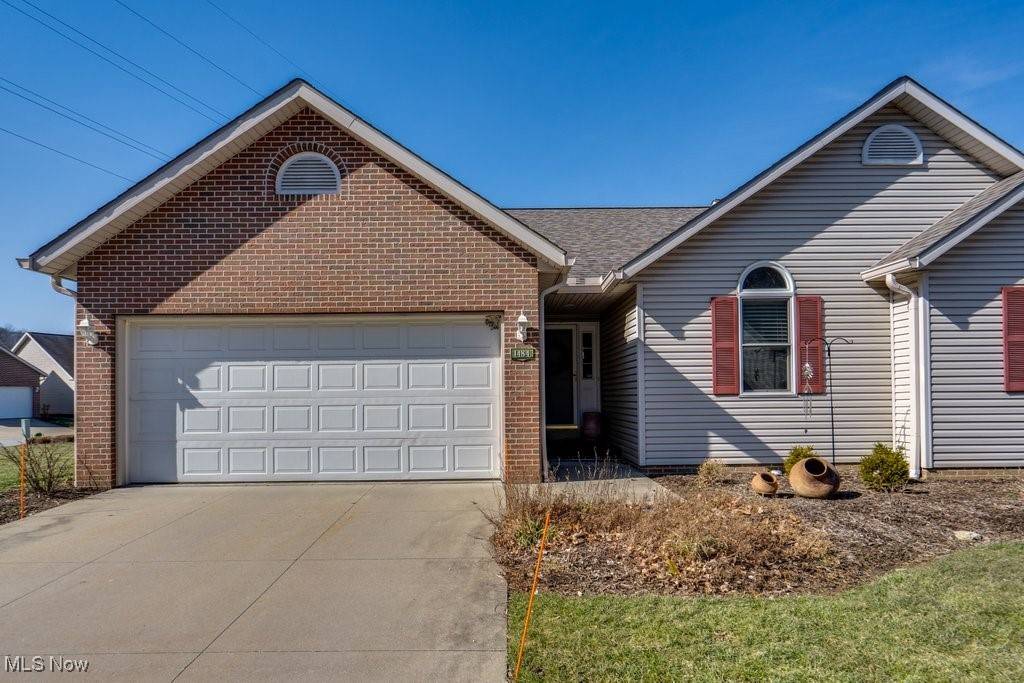 Akron, OH 44313,1484 Waters Edge DR