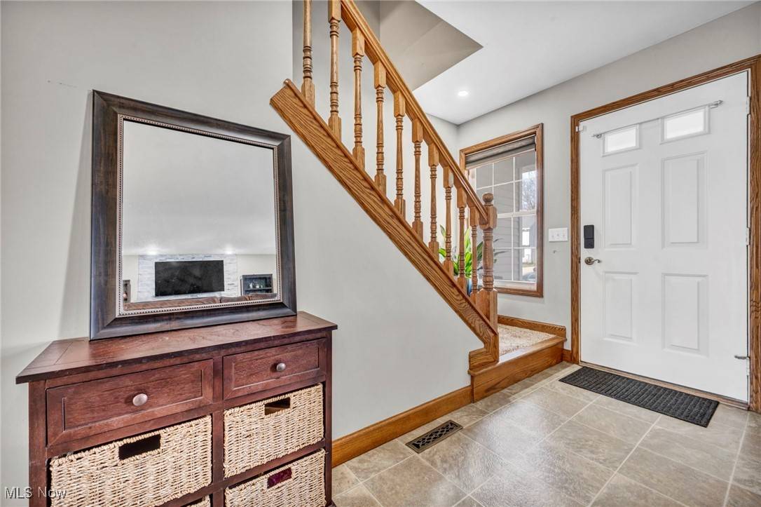 Willoughby, OH 44094,38392 Sheerwater LN