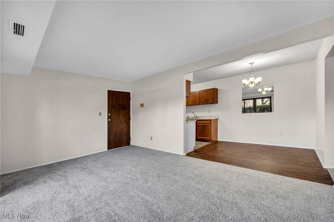 Middleburg Heights, OH 44130,16340 Heather LN #101