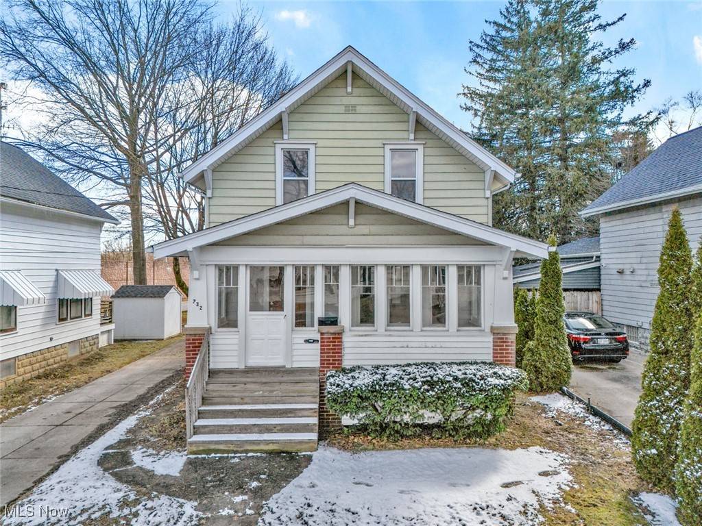 Cuyahoga Falls, OH 44221,732 Rudolph AVE