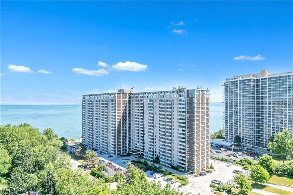 Lakewood, OH 44107,12900 Lake AVE #518