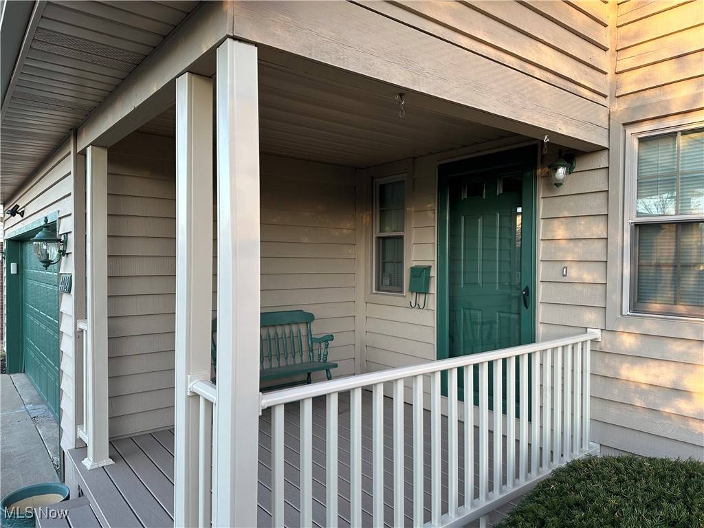Vienna, WV 26105,4402 Sandalwood PL