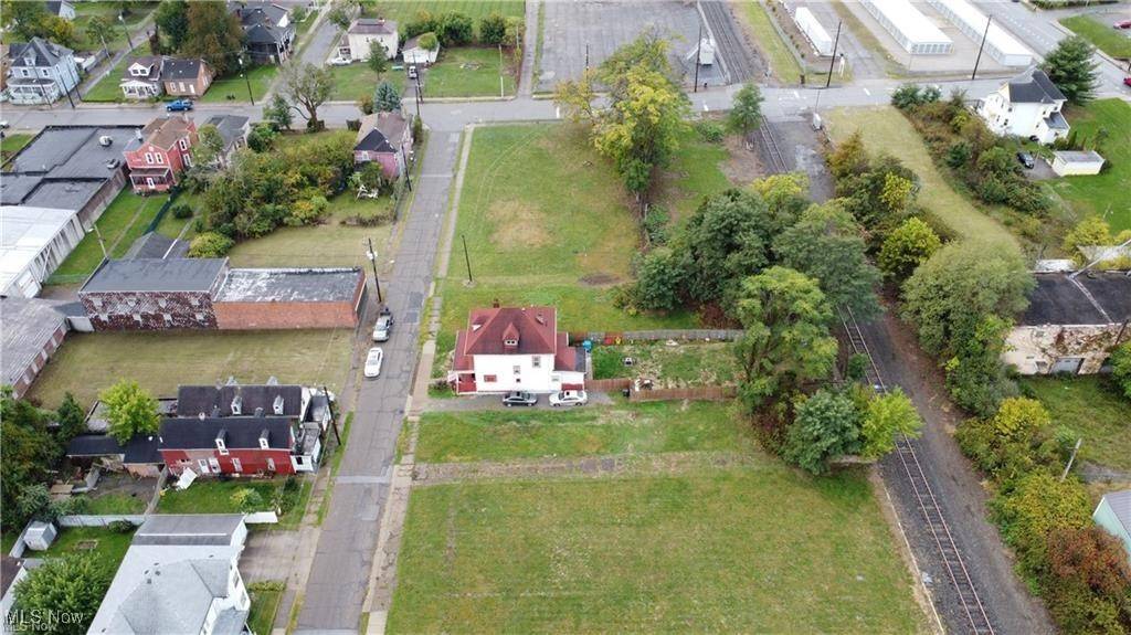 Steubenville, OH 43952,529 N 6th AVE