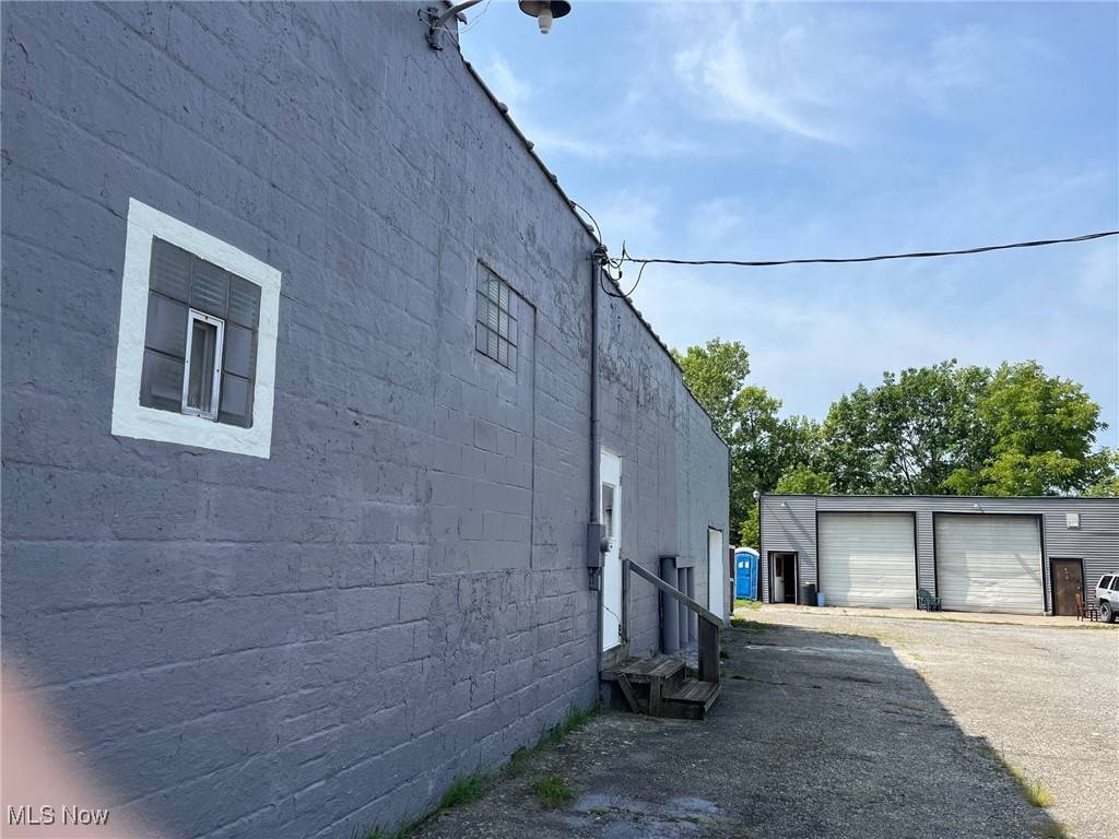 Warren, OH 44484,1556 Niles RD SE