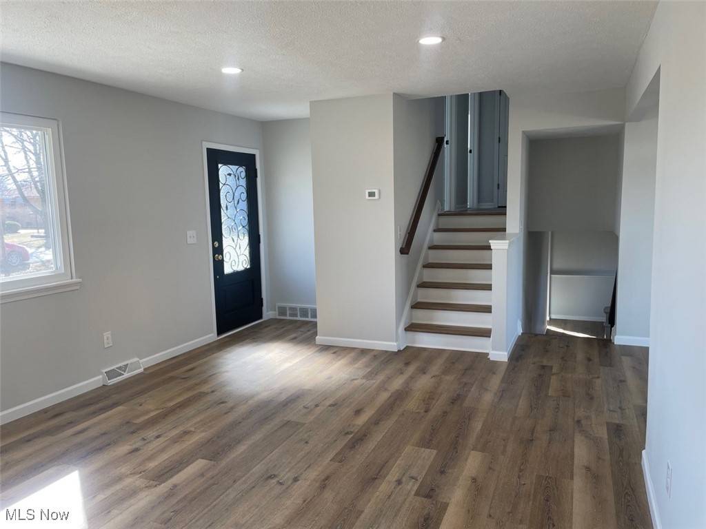 Eastlake, OH 44095,32871 Edward AVE