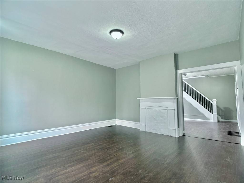 Zanesville, OH 43701,1341 Sharon AVE