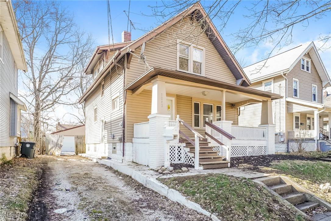 Akron, OH 44301,1042 Neptune AVE