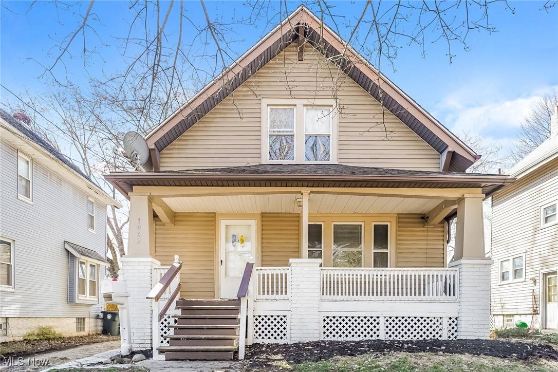 Akron, OH 44301,1042 Neptune AVE
