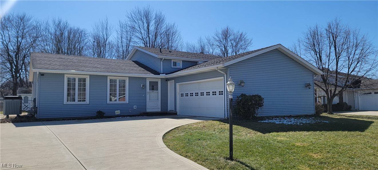 Strongsville, OH 44149,20281 Applewood LN