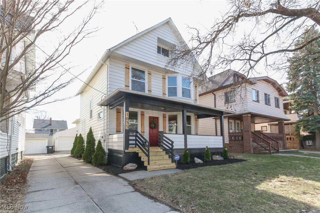 Lakewood, OH 44107,1655 Lauderdale AVE