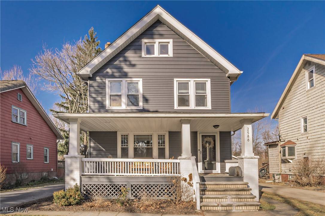 Cleveland Heights, OH 44118,2588 Queenston RD
