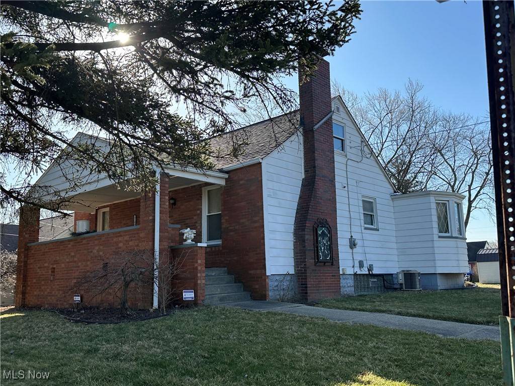 Youngstown, OH 44514,2100 Lynn AVE