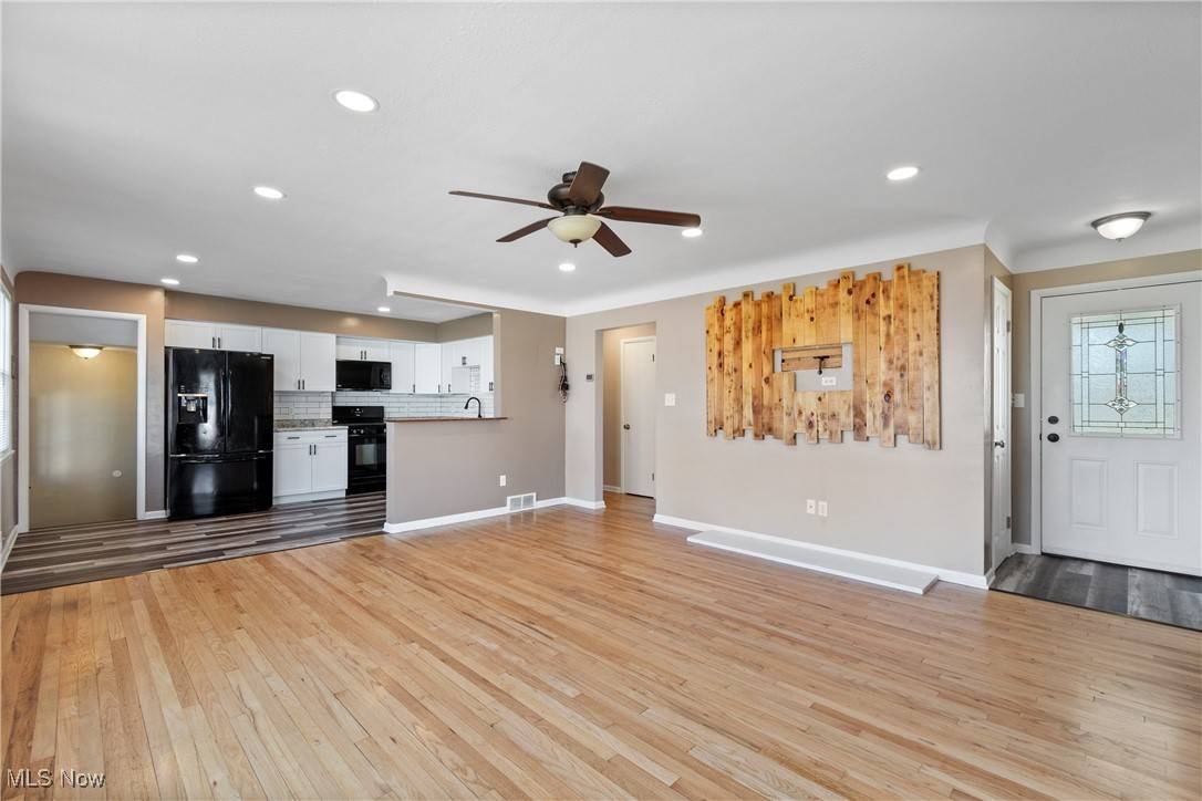 Parma Heights, OH 44130,6407 Fernhurst AVE