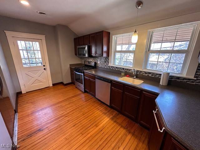Bratenahl, OH 44108,12814 Lakeshore BLVD