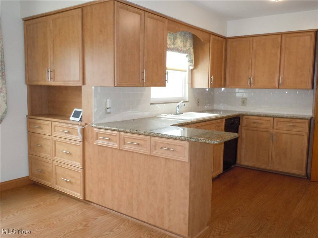 Euclid, OH 44132,336 E 271st ST