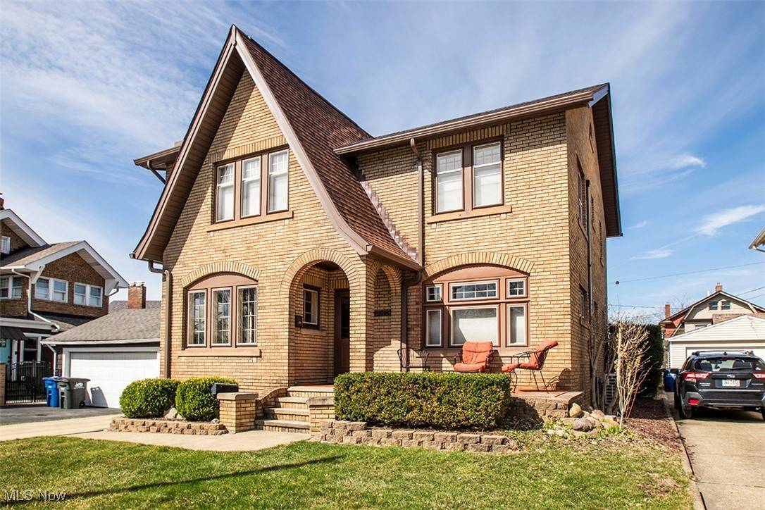 Lakewood, OH 44107,17704 Fries AVE