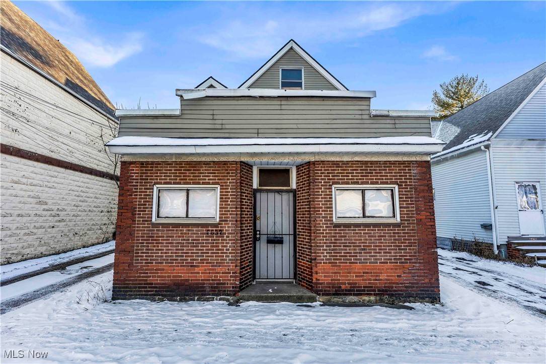 Cleveland, OH 44105,6632 Fleet AVE