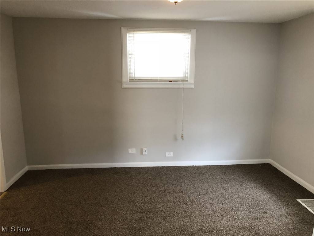 Lakewood, OH 44107,1593 Coutant AVE
