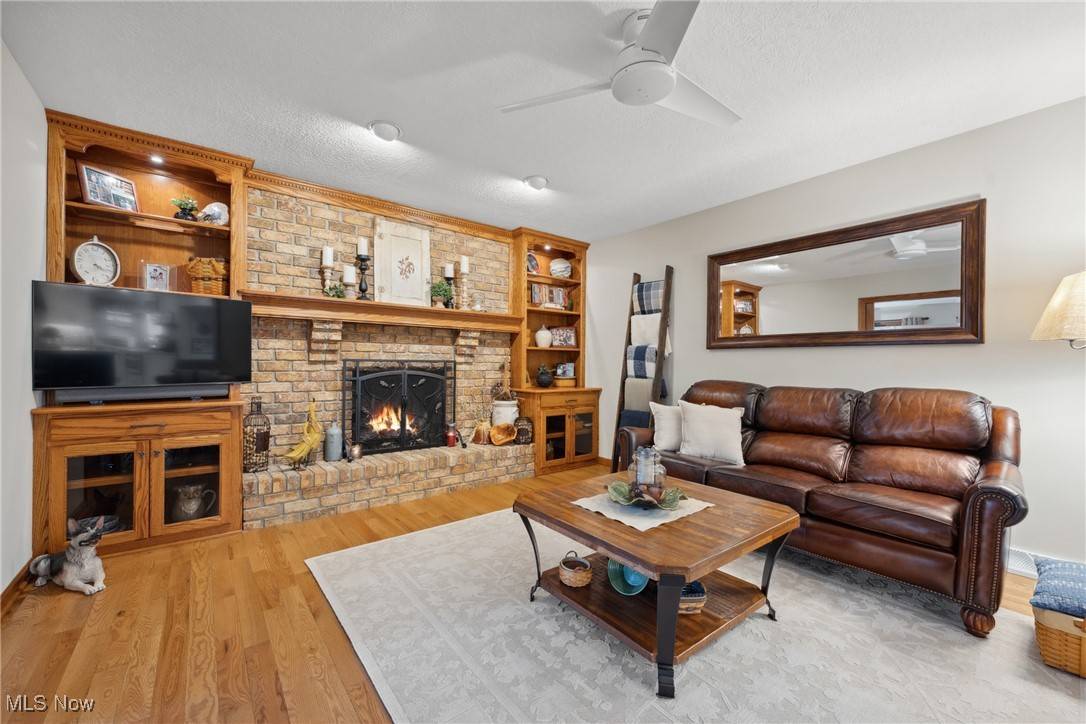 Hartville, OH 44632,3628 Cormany ST NE