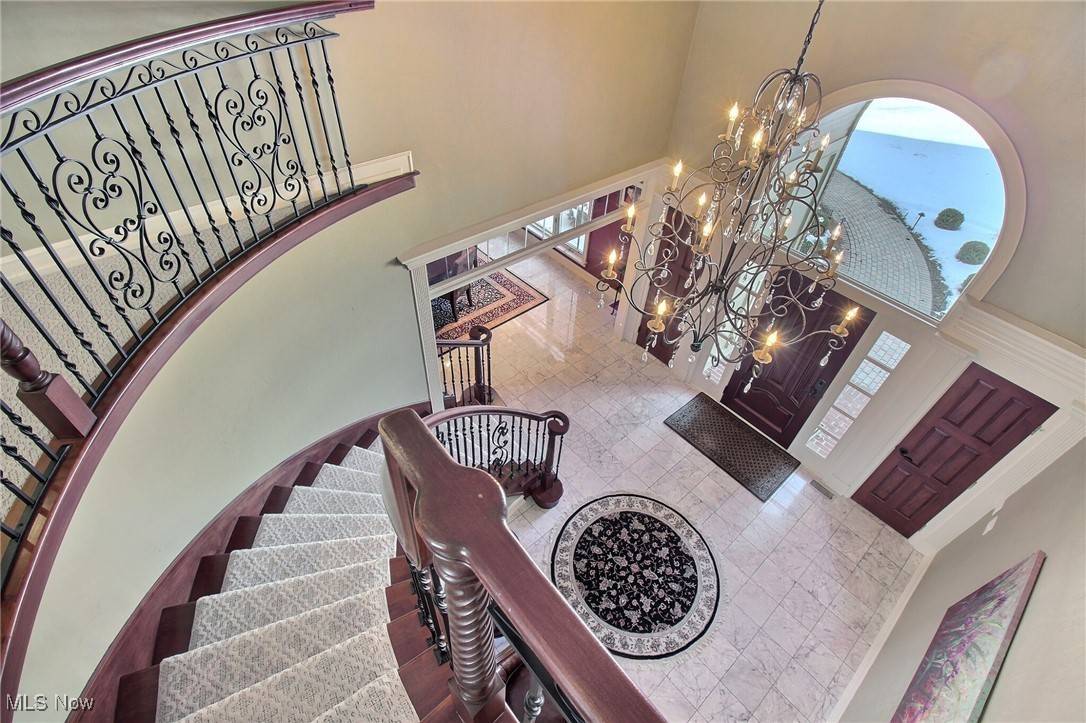 Highland Heights, OH 44143,422 Diana CT