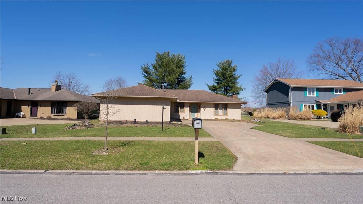 Aurora, OH 44202,1188 Surfside CIR