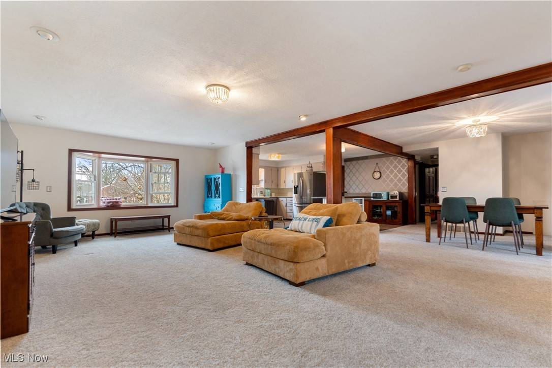 Canton, OH 44718,5929 Island DR NW