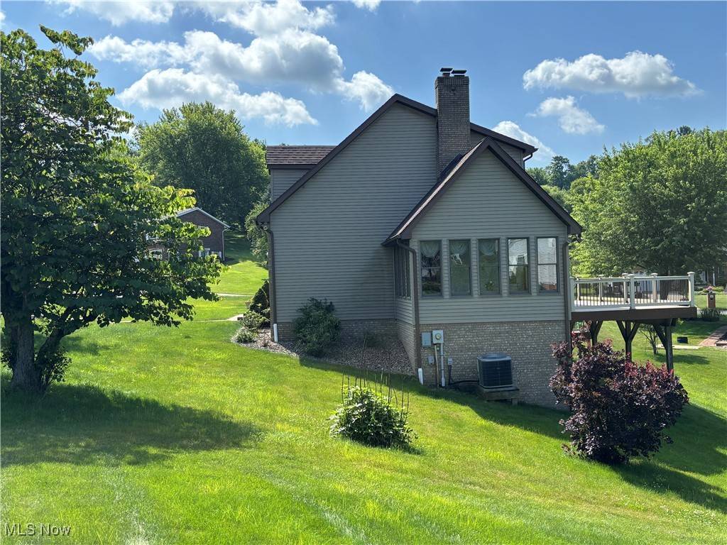 St. Clairsville, OH 43950,100 Pinecrest DR