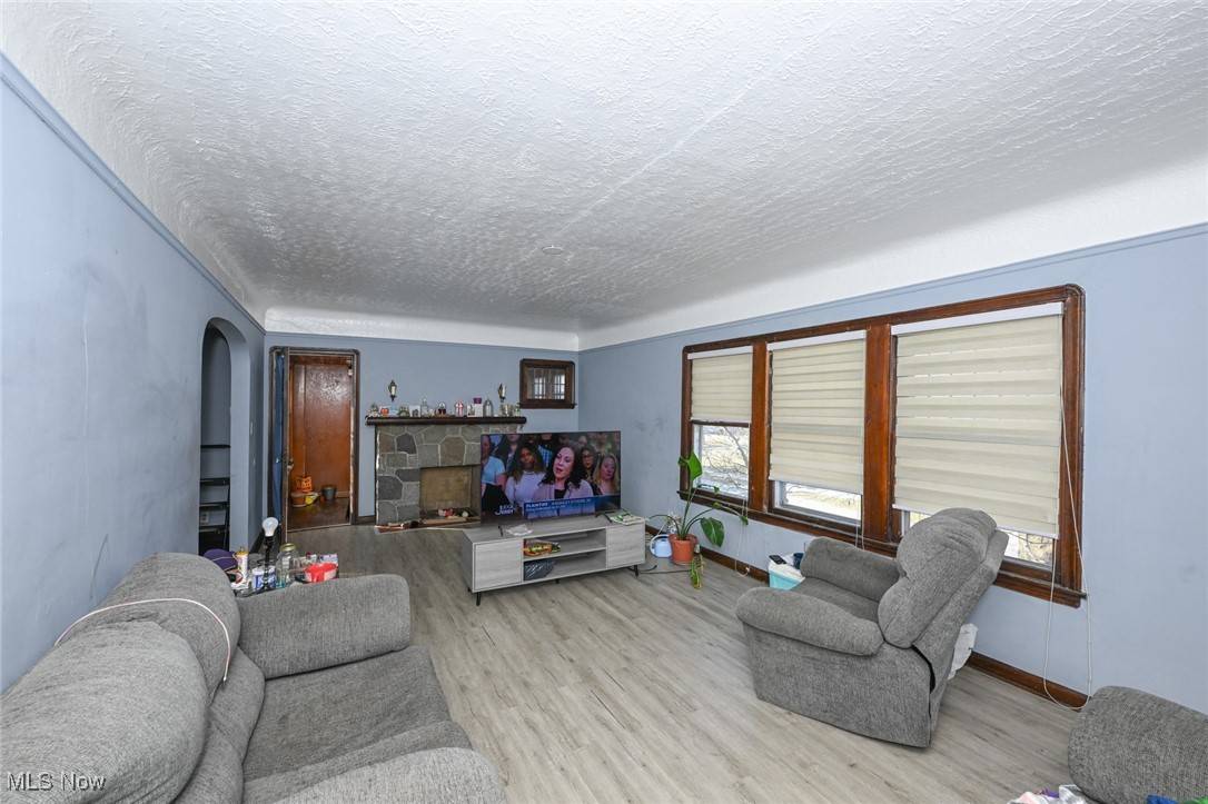 South Euclid, OH 44121,1537 Genesee RD
