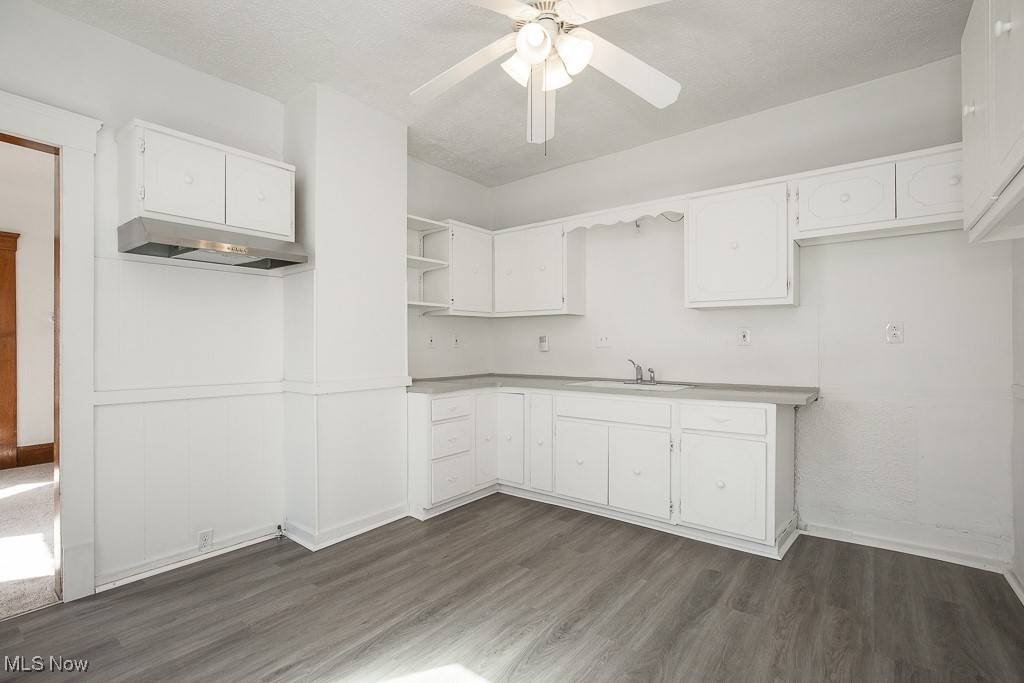 Cleveland, OH 44102,2047 W 93rd ST