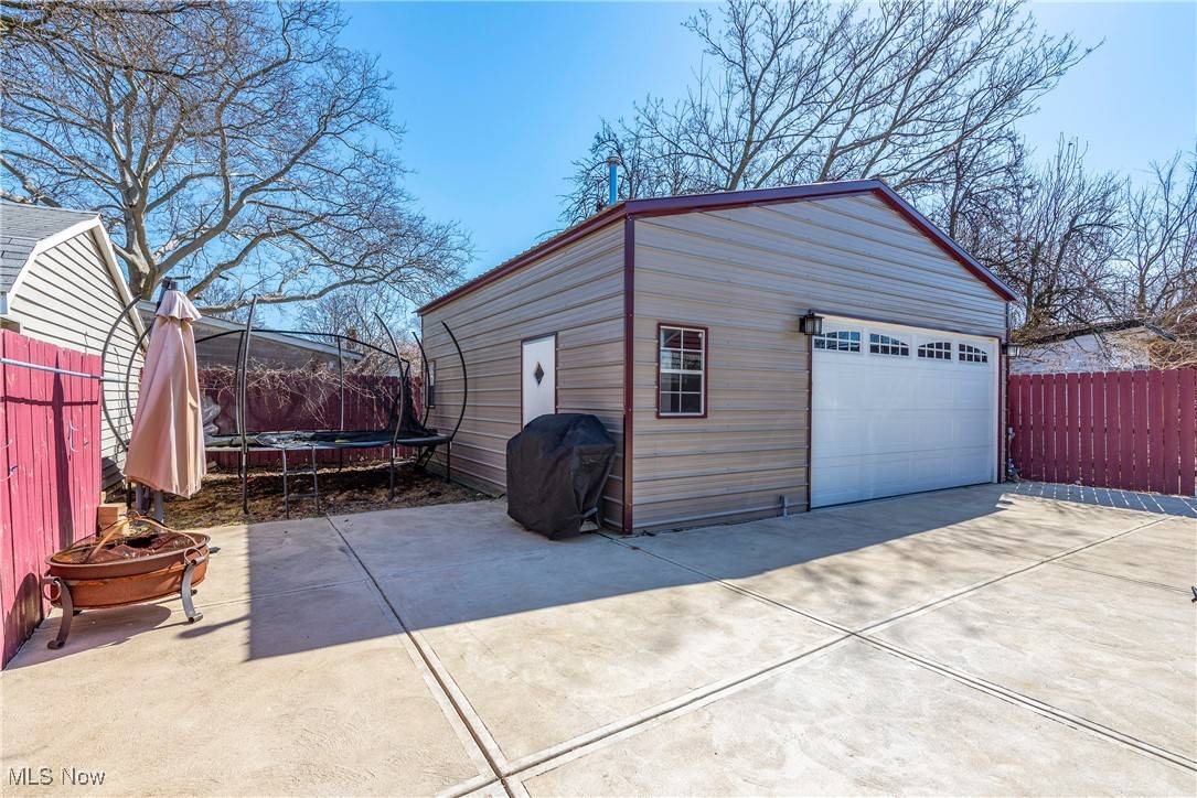Cleveland, OH 44109,3311 W 33rd ST