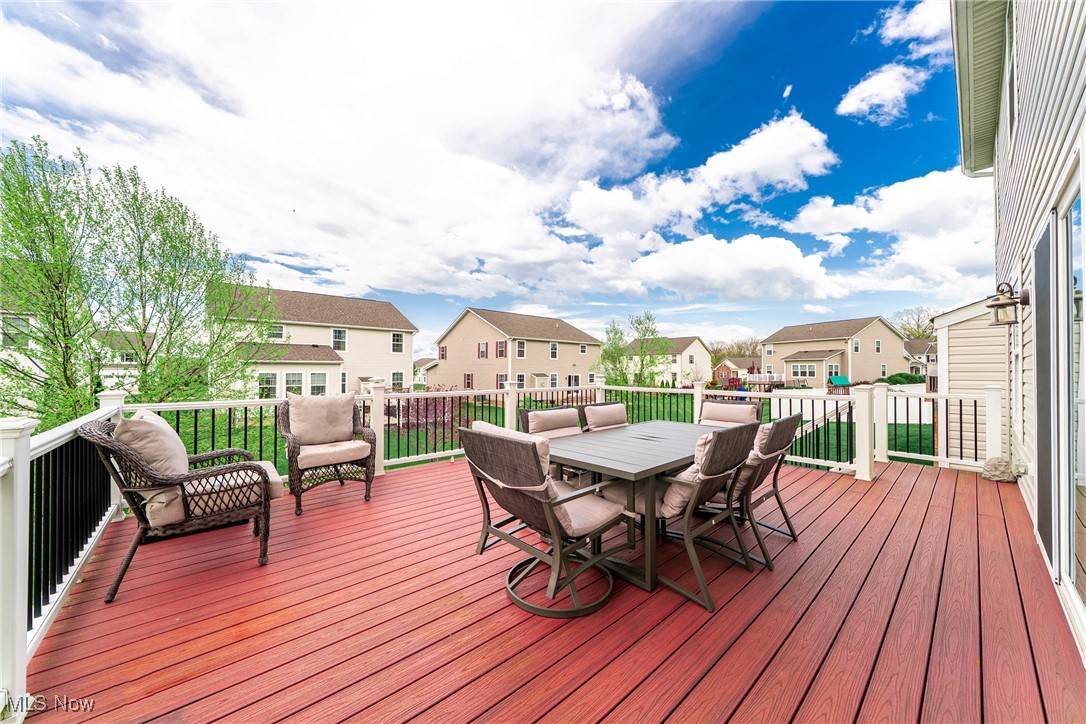 Aurora, OH 44202,784 Hilliary LN