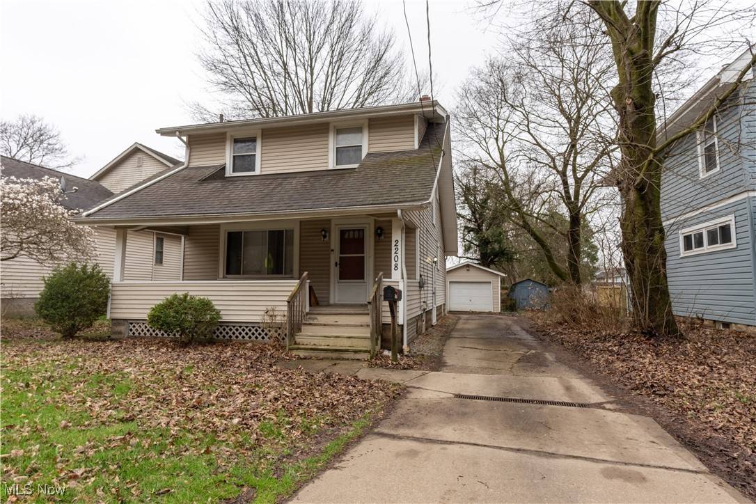 Akron, OH 44305,2208 Newton ST