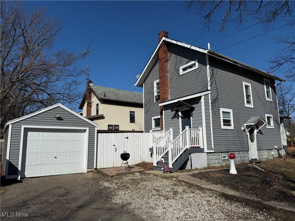Akron, OH 44301,1040 Burkhardt AVE