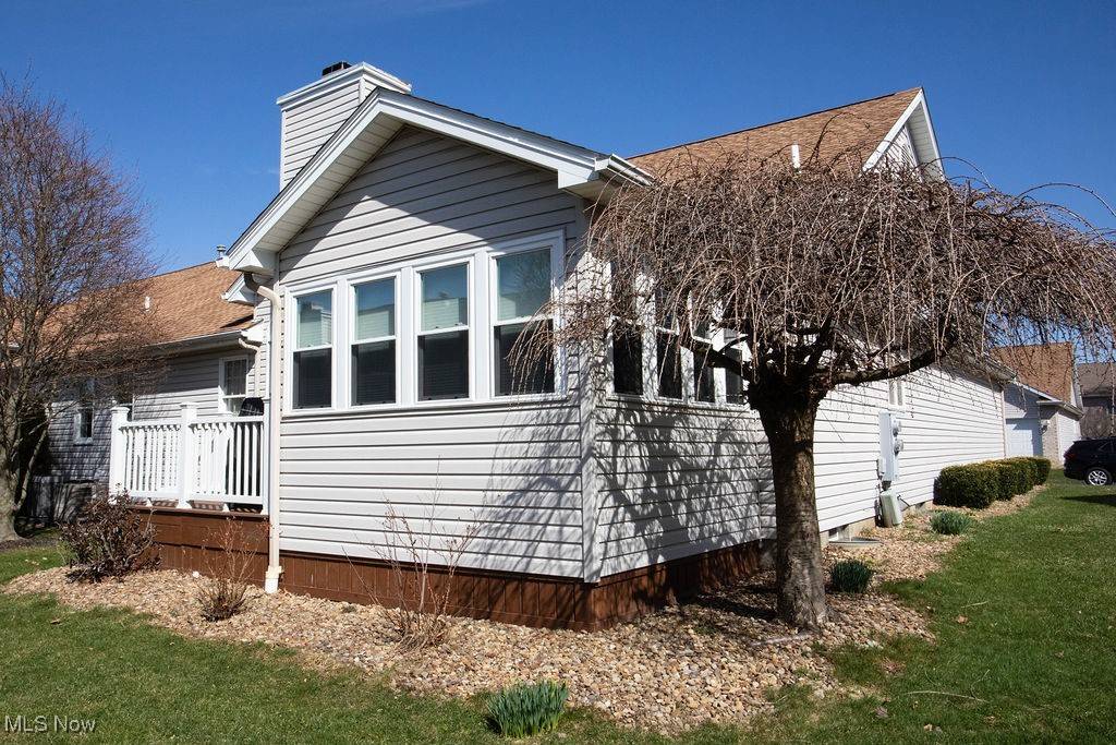 Youngstown, OH 44512,825 Auburn Hills DR #A