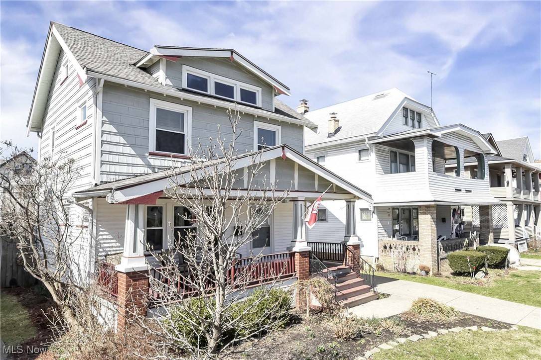Lakewood, OH 44107,2142 Chesterland AVE