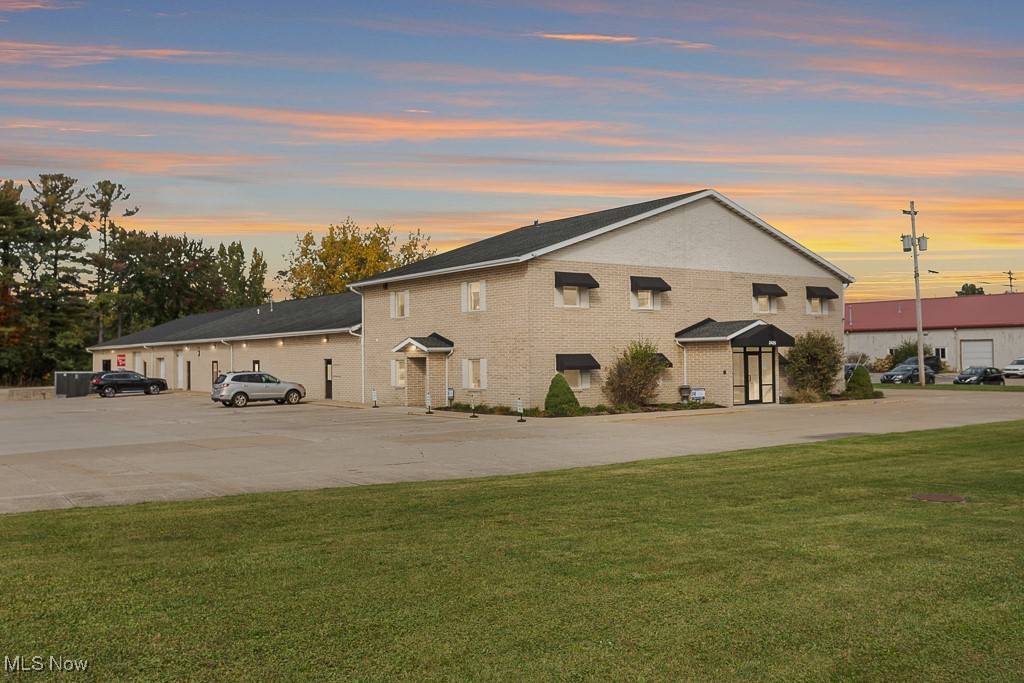 Medina, OH 44256,2425 Medina RD #209