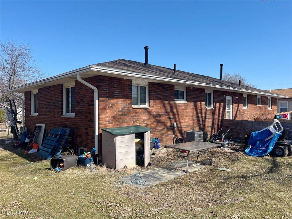 Barberton, OH 44203,1140 Stratford ST