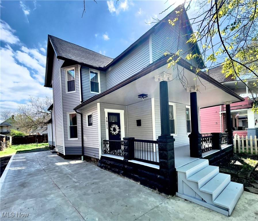 Cleveland, OH 44109,1911 Corning AVE