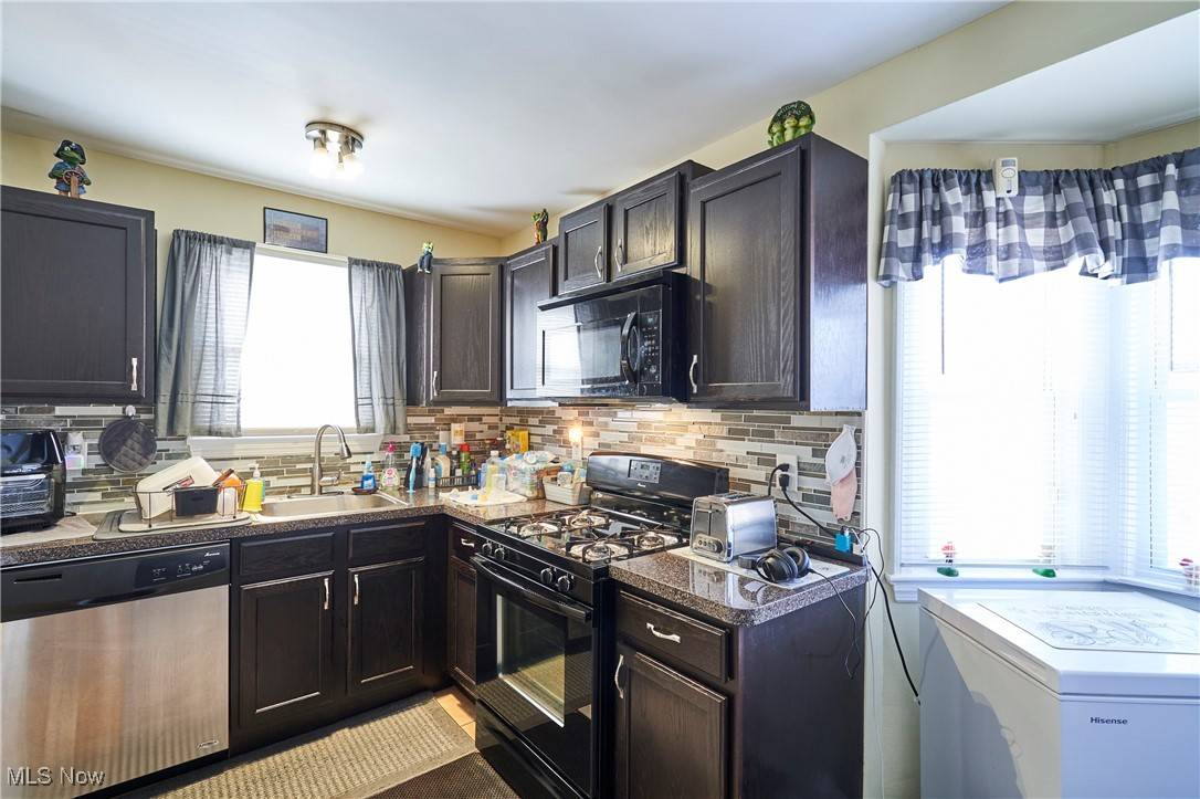 Euclid, OH 44119,297 E 194th ST