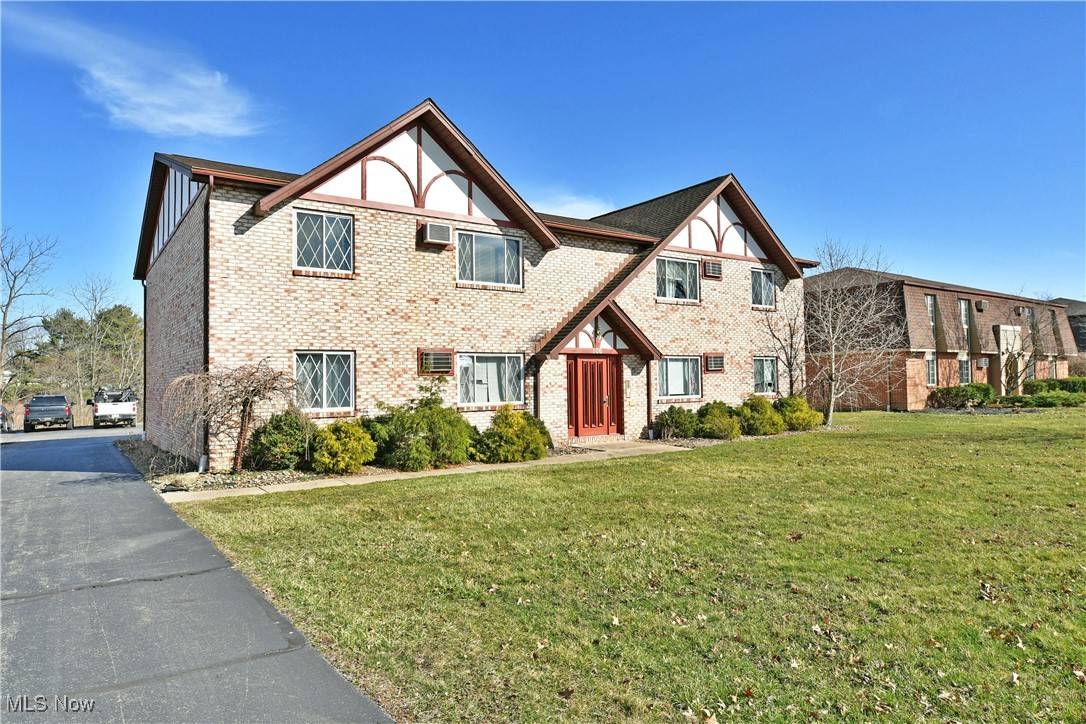 Boardman, OH 44512,106 Carter CIR