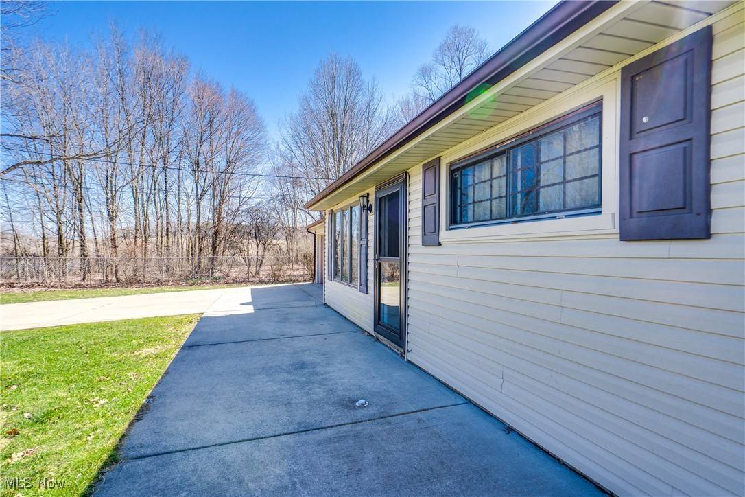 Ravenna, OH 44266,3054 Douglas ST
