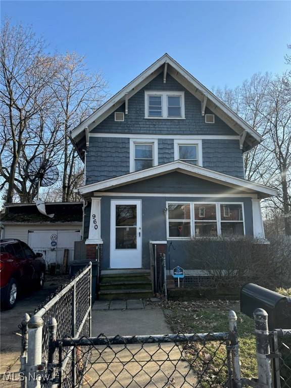 Akron, OH 44320,960 Whittier AVE