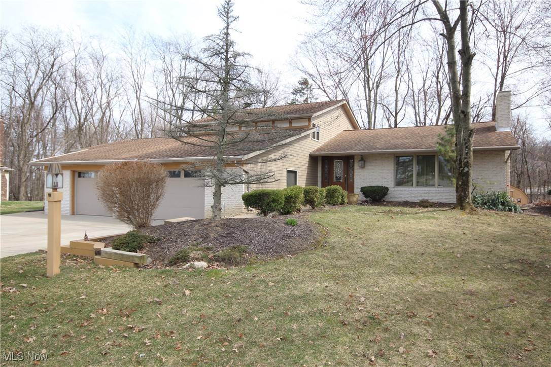 Strongsville, OH 44136,17311 Lexington LN