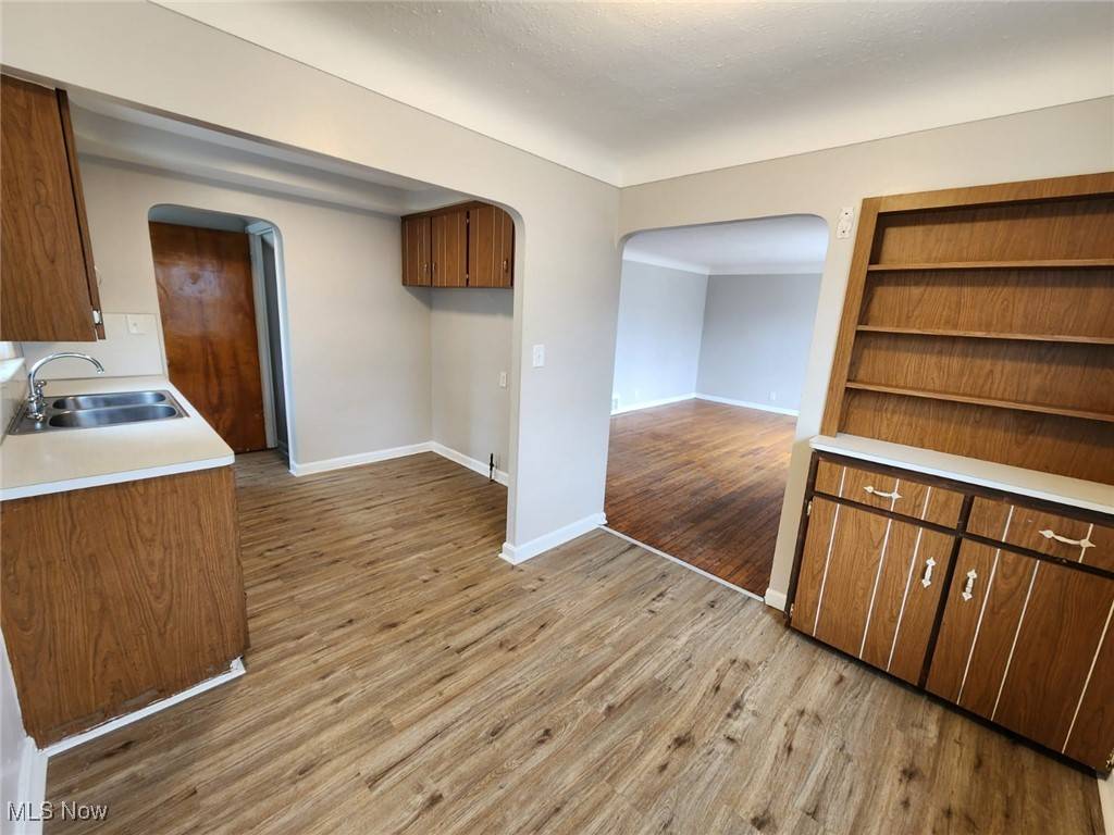 South Euclid, OH 44121,4392 Ardmore RD