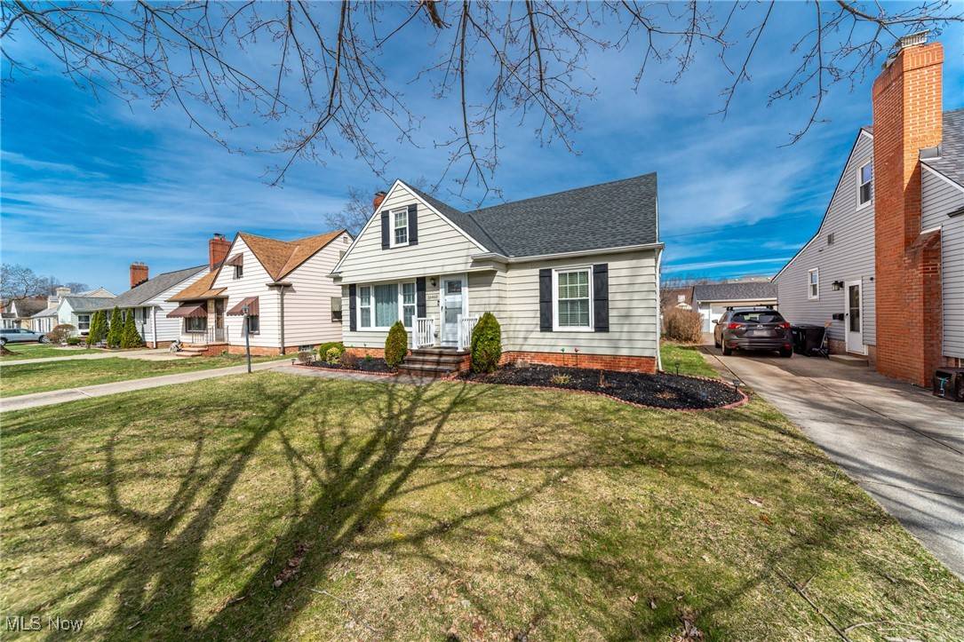 Middleburg Heights, OH 44130,16460 Elderdale DR
