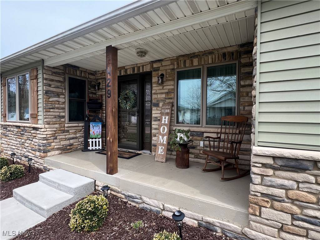 Newcomerstown, OH 43832,429 Dewey AVE
