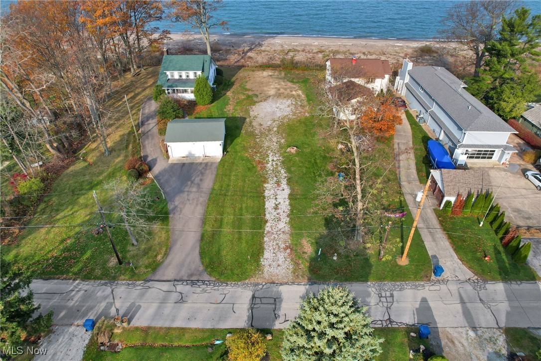Mentor-on-the-lake, OH 44060,5448 Woodside RD