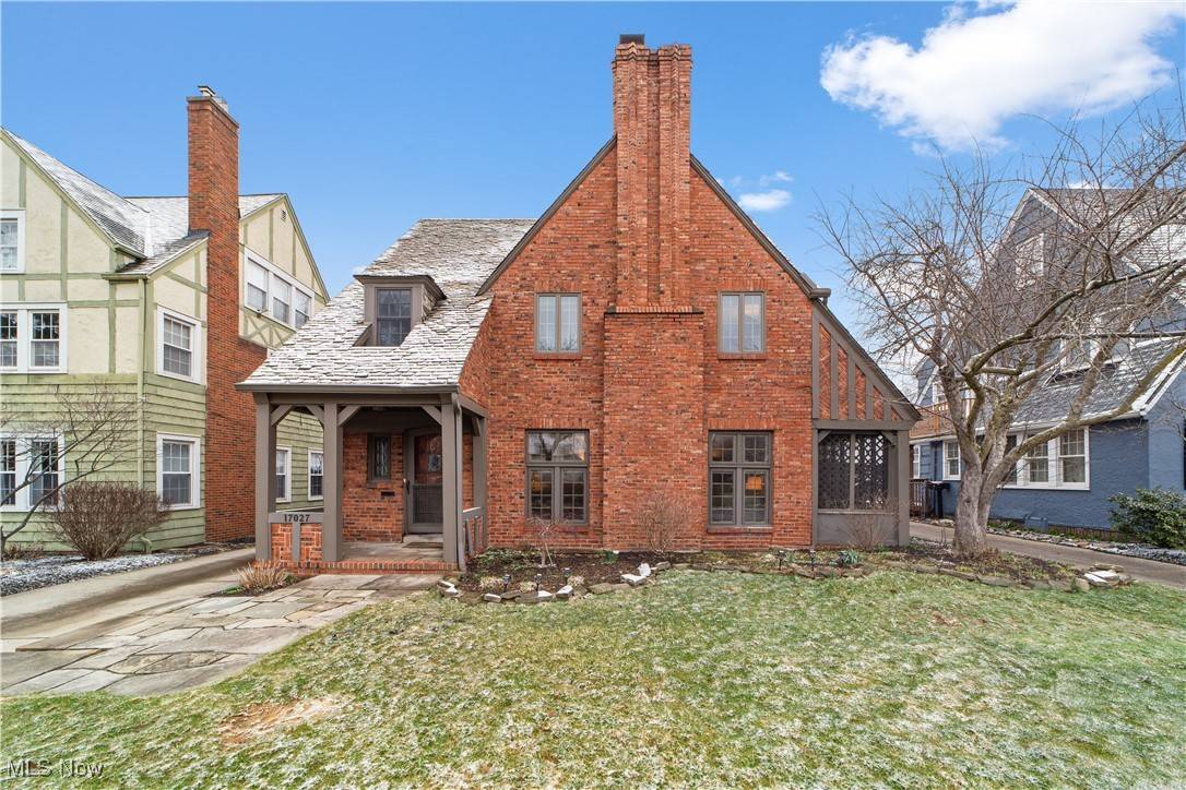 Shaker Heights, OH 44120,17027 Fernway RD